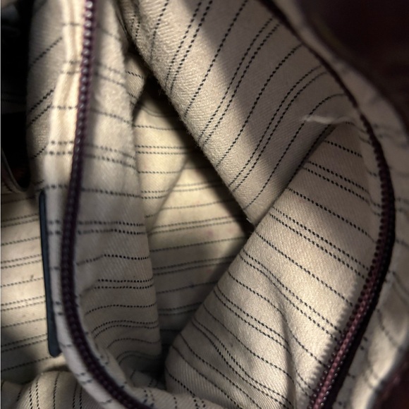 Frye Heidi fringe bucket bag in burgundy - Picture 8 of 10